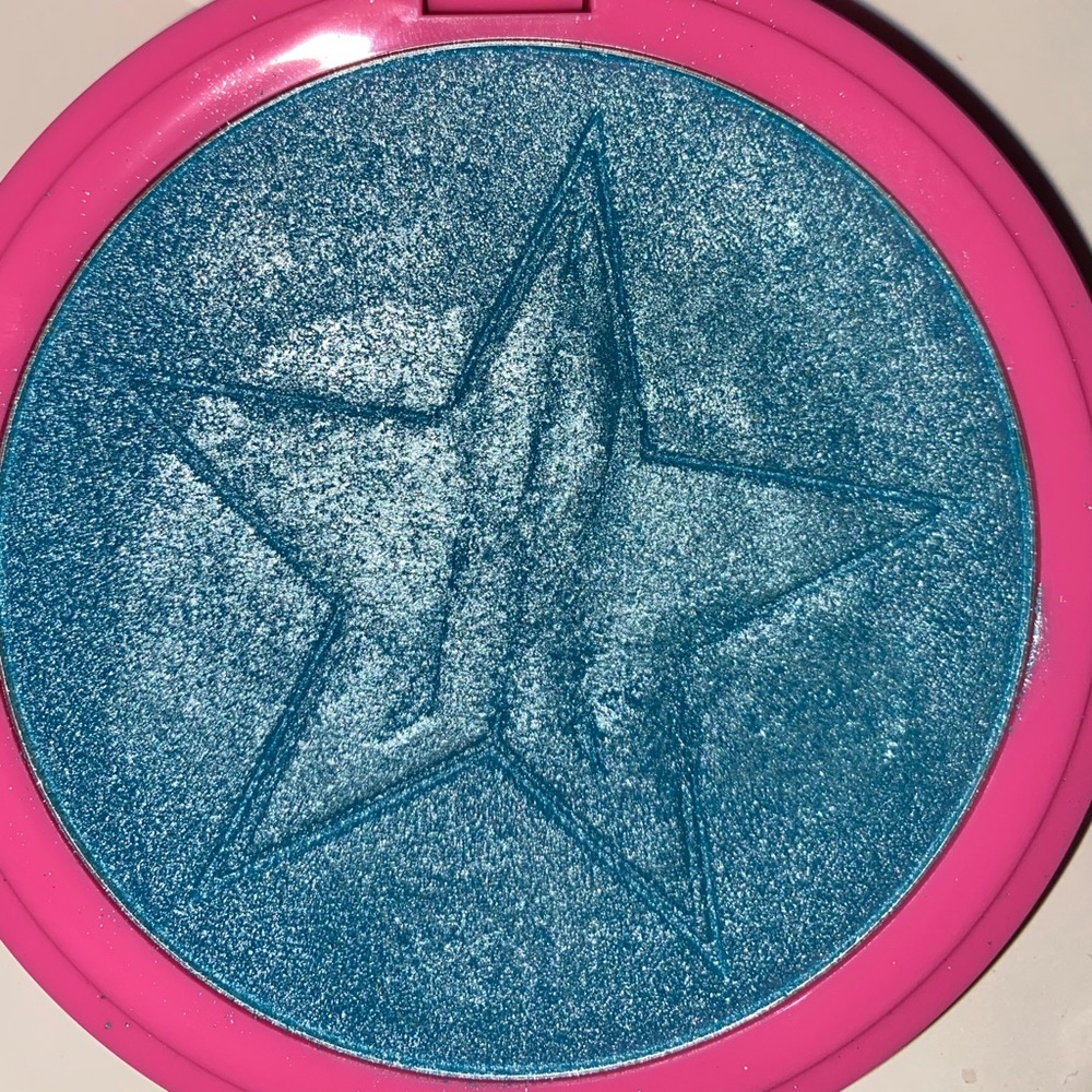Jeffree Star Deep Freeze highlighter